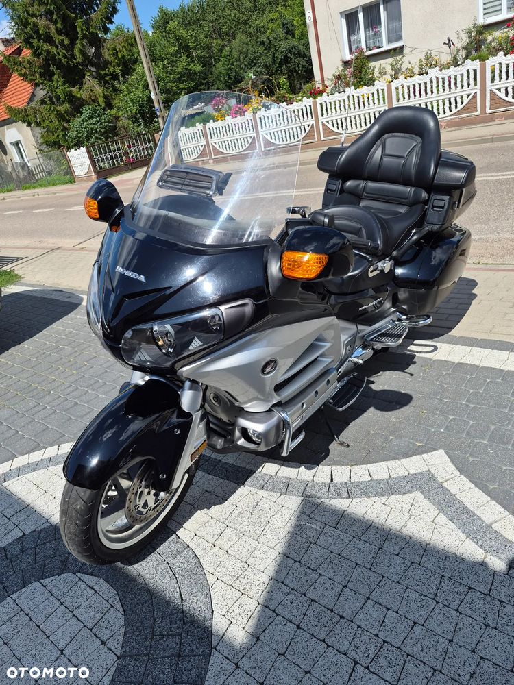Honda GL - 6