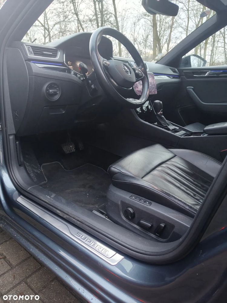 Skoda Superb 2.0 TDI SCR L&K DSG - 7
