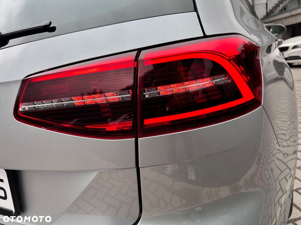 Volkswagen Passat Variant 1.4 TSI ACT (BlueMotion Technology) Highline - 20