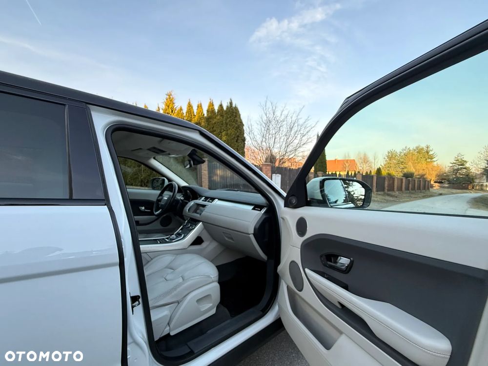 Land Rover Range Rover Evoque - 25