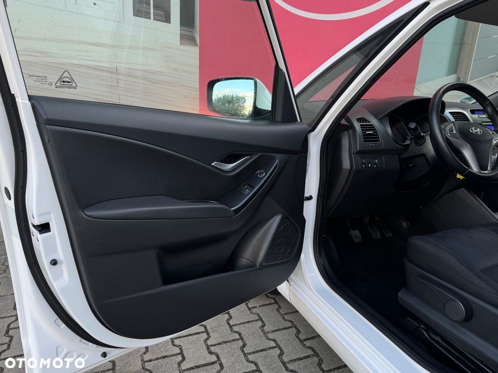 Hyundai ix20 - 16