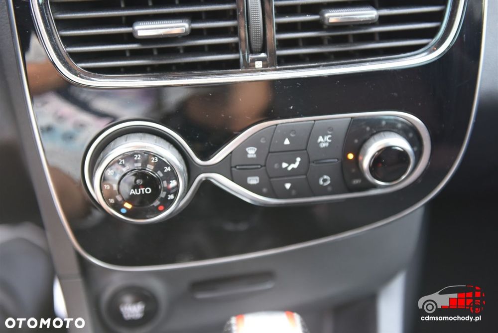 Renault Clio TCe 220 EDC R.S Trophy - 25