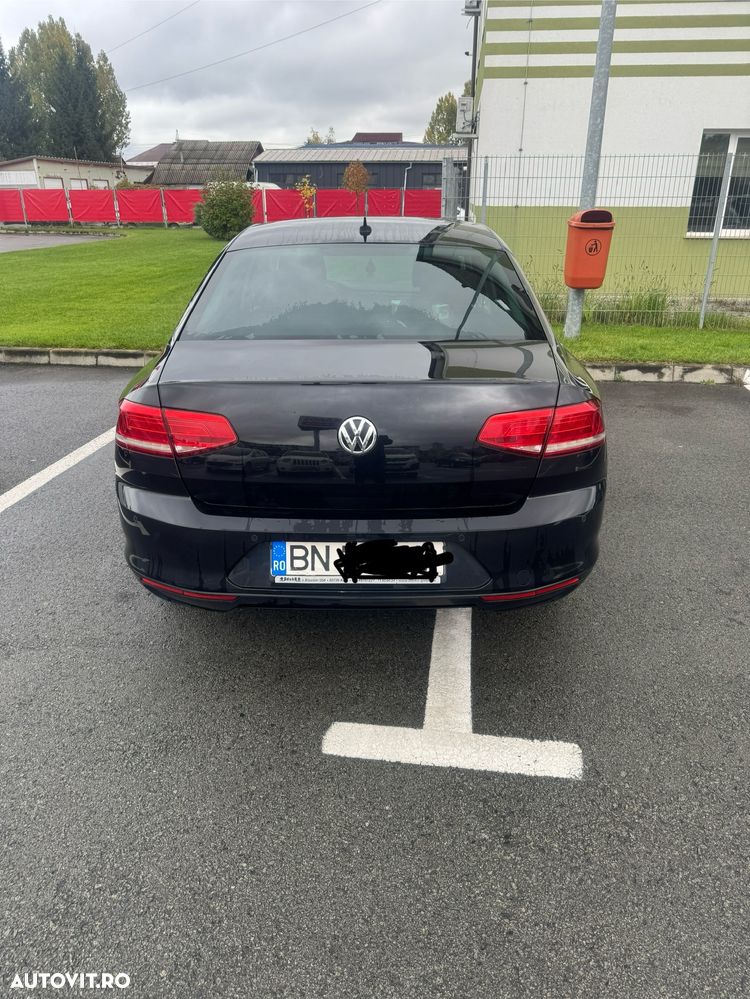 Volkswagen Passat - 4
