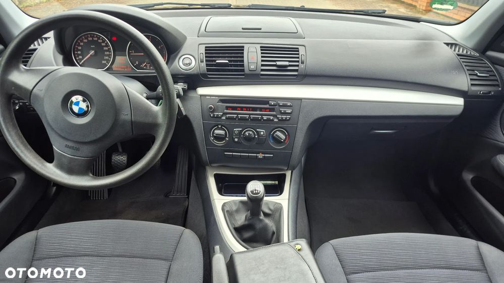 BMW Seria 1 - 37