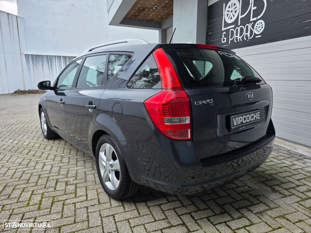 Kia Ceed SW 1.4 CVVT LX ISG - 29