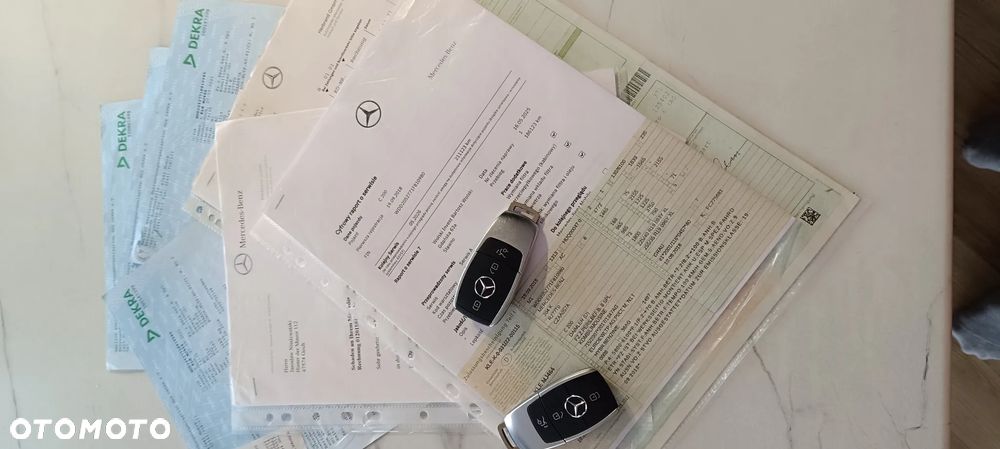 Mercedes-Benz Klasa C 200 9G-TRONIC AMG Line - 16