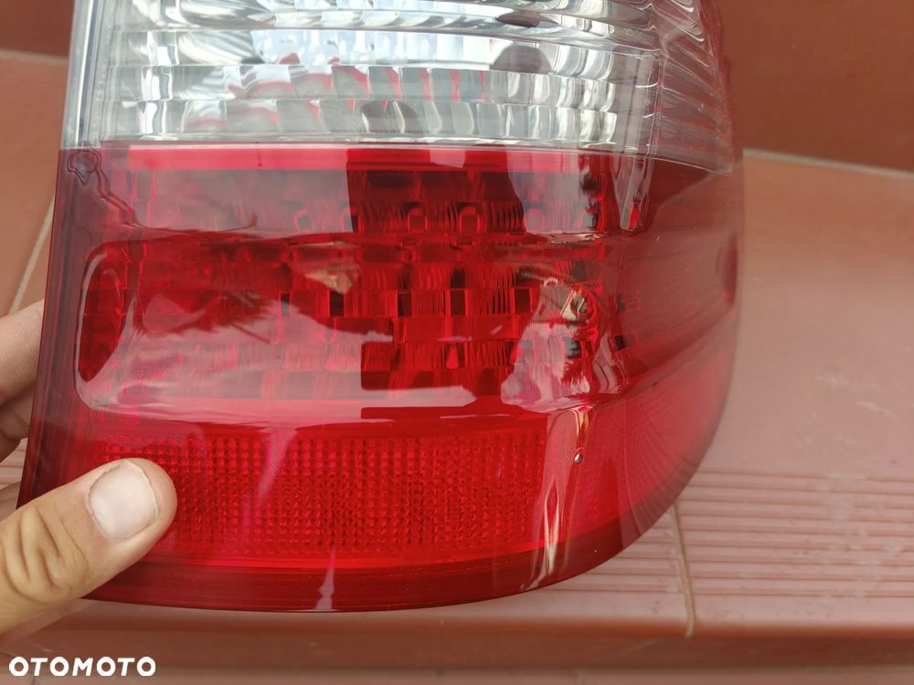 MERCEDES W211 KOMBI Lampa Tył Lewa Prawa AVANTGARDE Igła - 17
