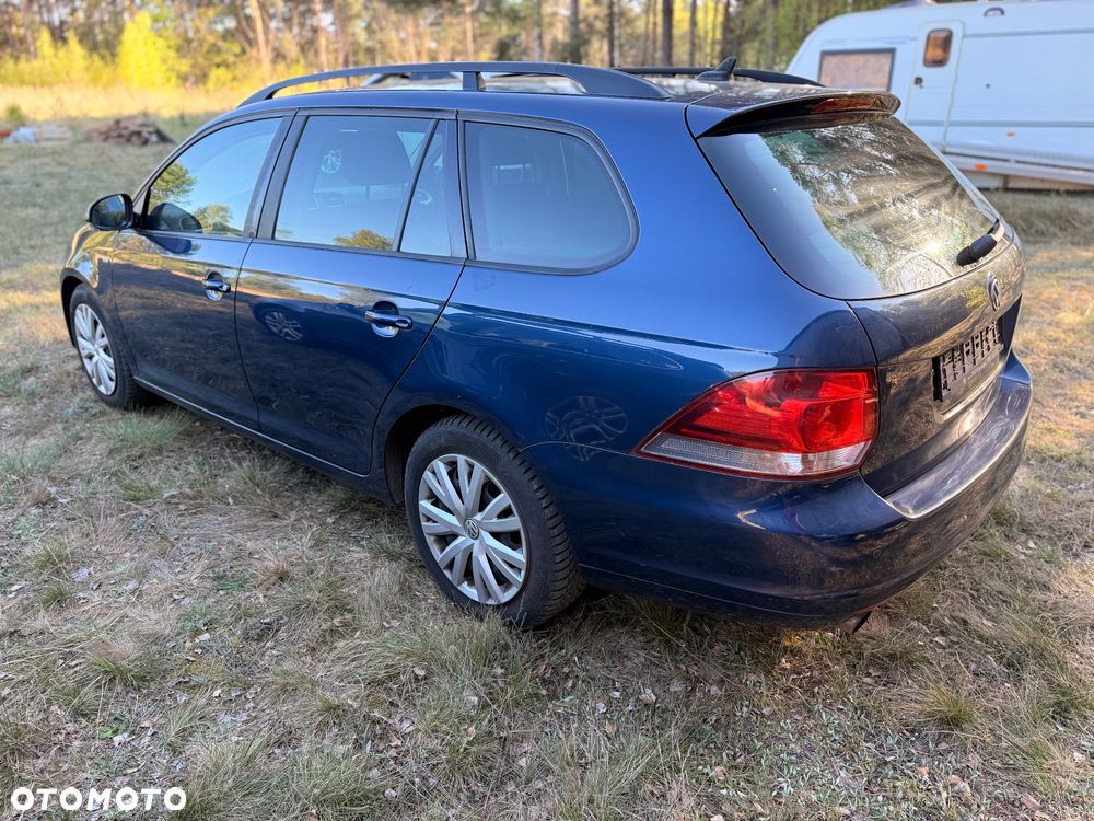 Volkswagen Golf 1.6 TDI DPF BlueMotion Technology MATCH - 3