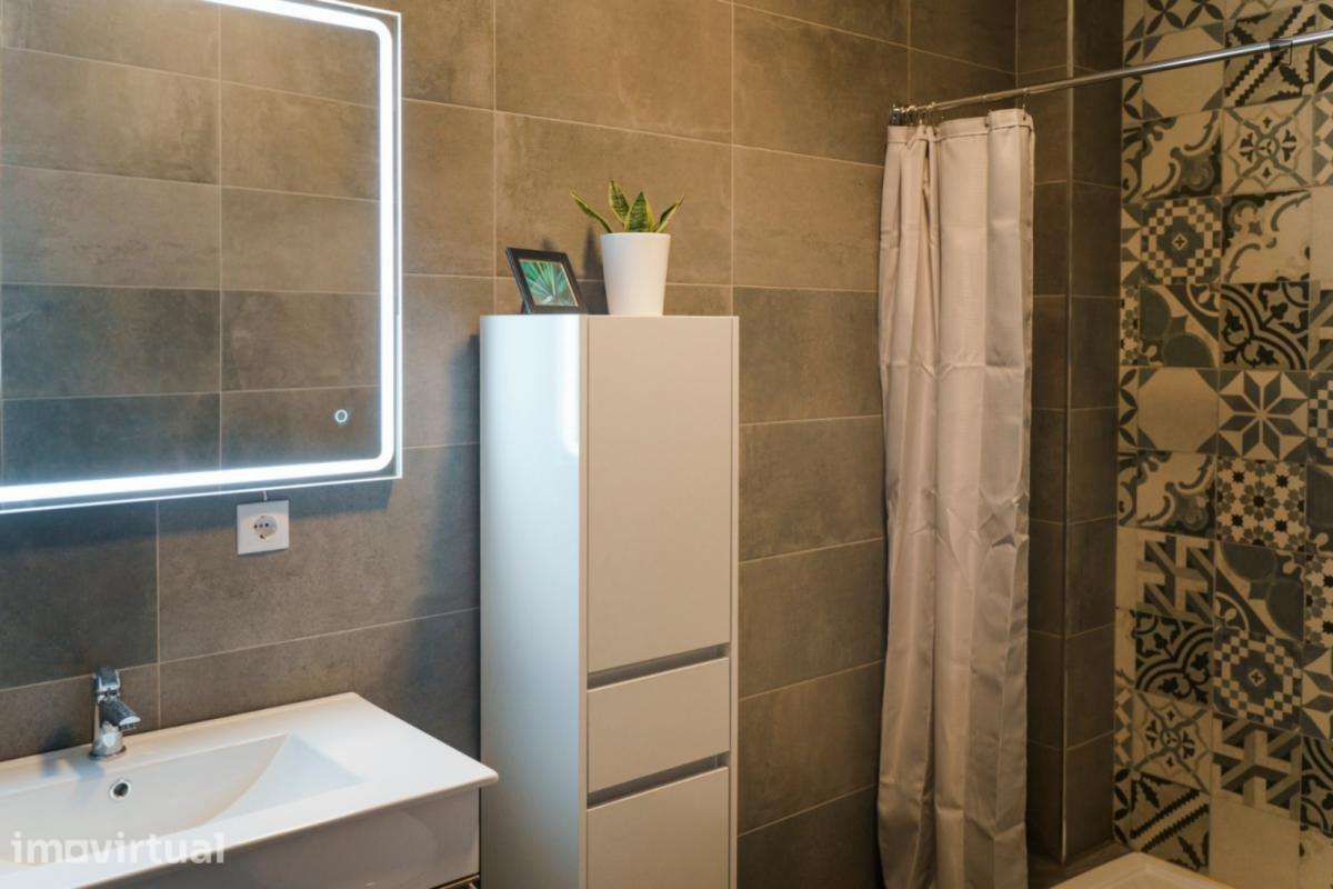 Casa com 3 quartos - localizado em Campanhã Porto - Grande imagem: 2/17