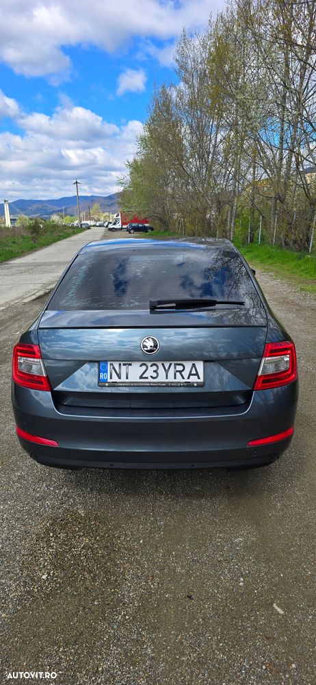 Skoda Octavia 2.0 TDI Style - 5