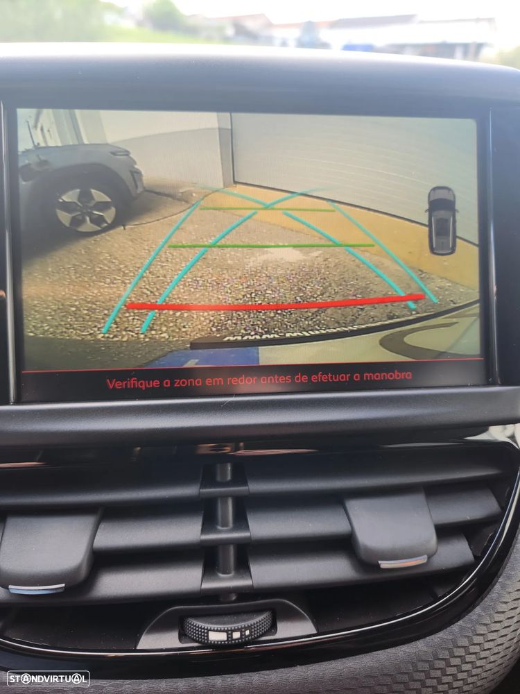 Peugeot 2008 PureTech 110 Stop&Start EAT6 GT-Line Edition - 23