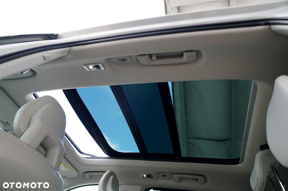 Volvo XC 90 - 26