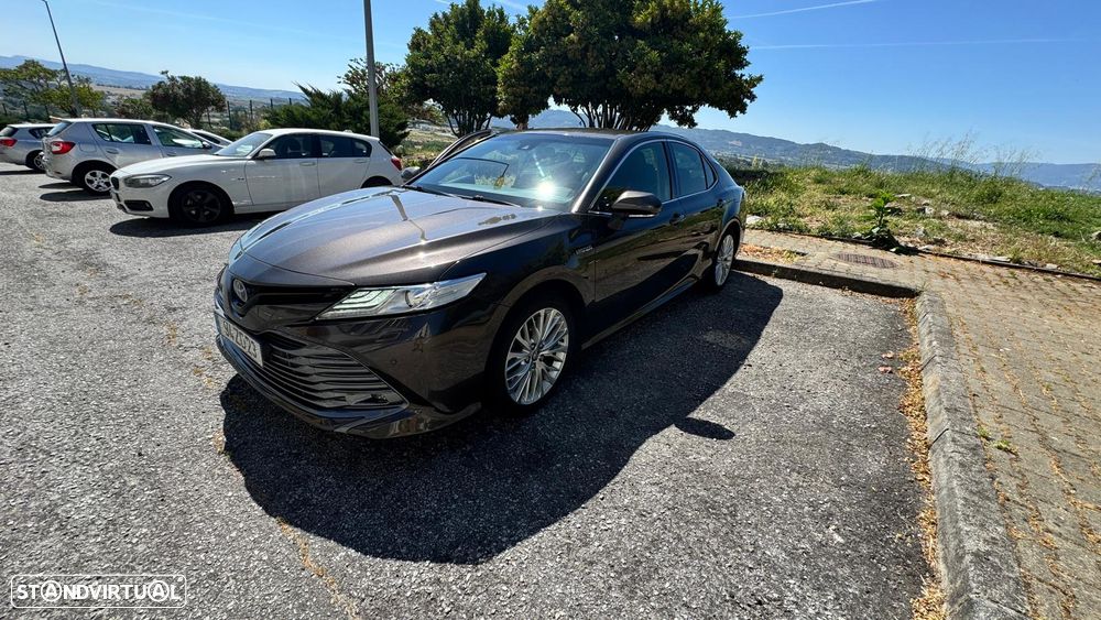 Toyota Camry 2.5 Hybrid Luxury - 1