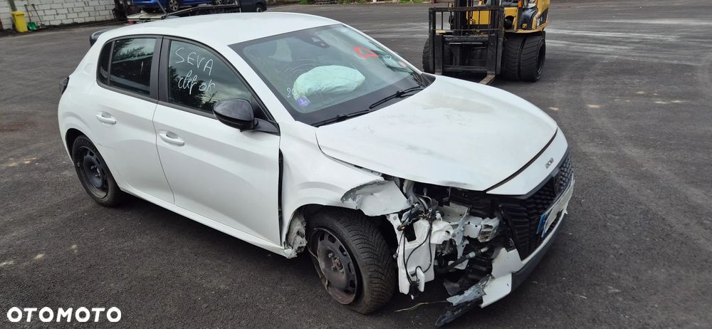 Peugeot 208 - 3