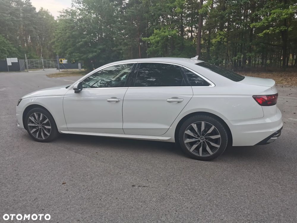 Audi A4 Limousine 40 TFSI S tronic S line - 2