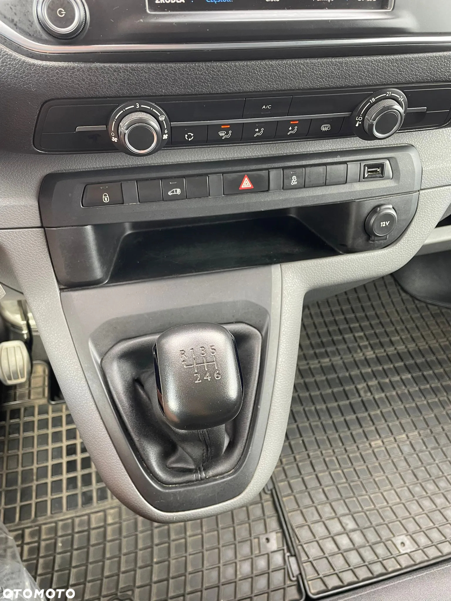 Peugeot Expert - 14