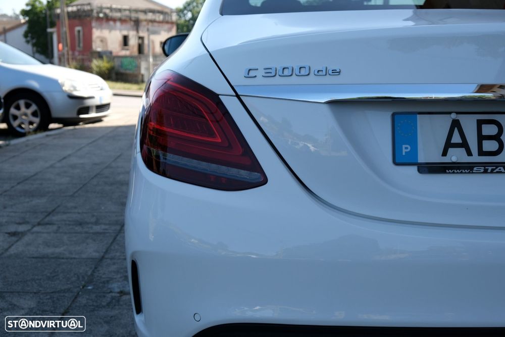 Mercedes-Benz C 300 de AMG Line - 38