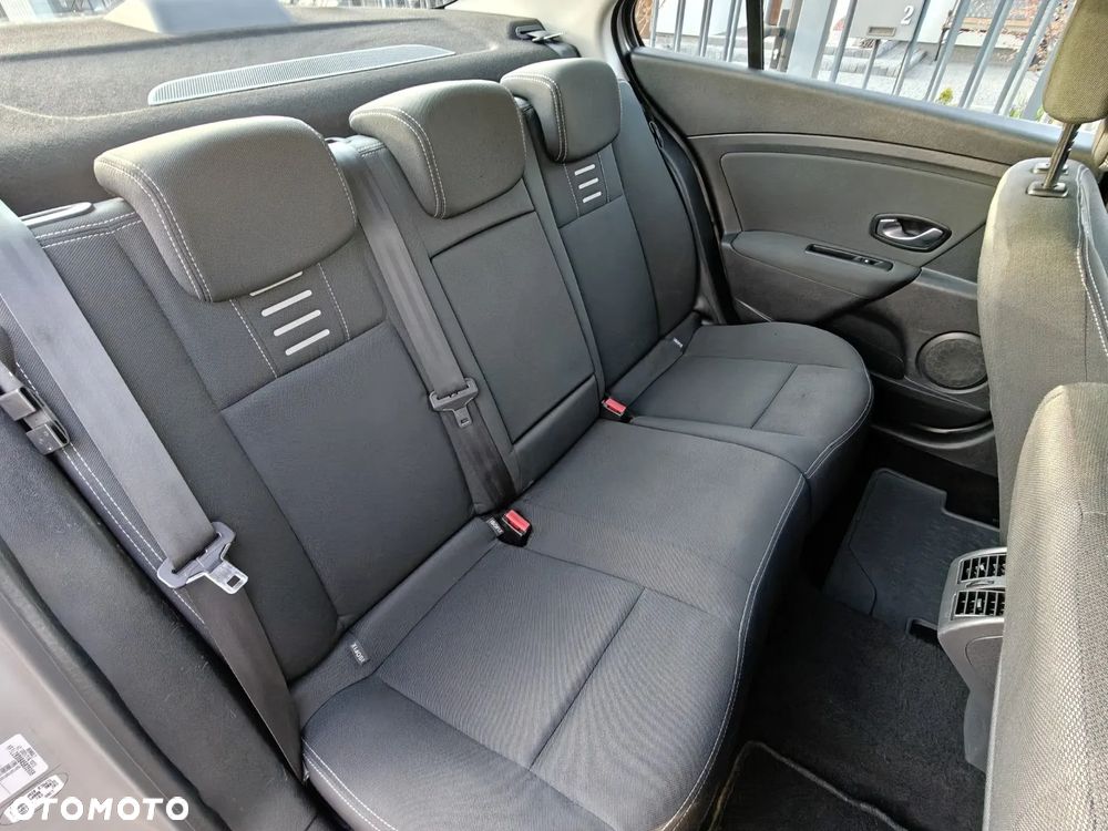 Renault Fluence 1.5 dCi Privilege - 20