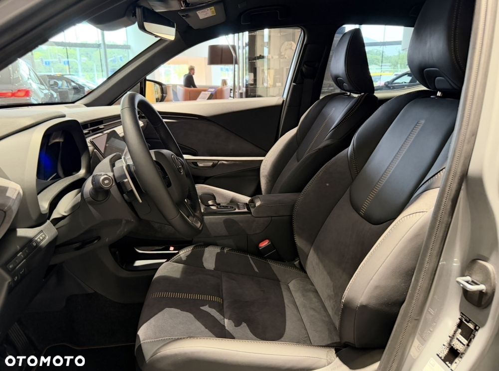 Lexus LBX 1.5 Hybrid Cool - 6