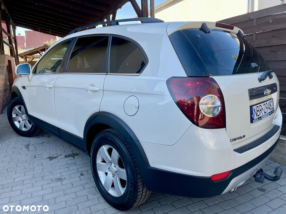 Chevrolet Captiva 2.4 2WD LT - 28