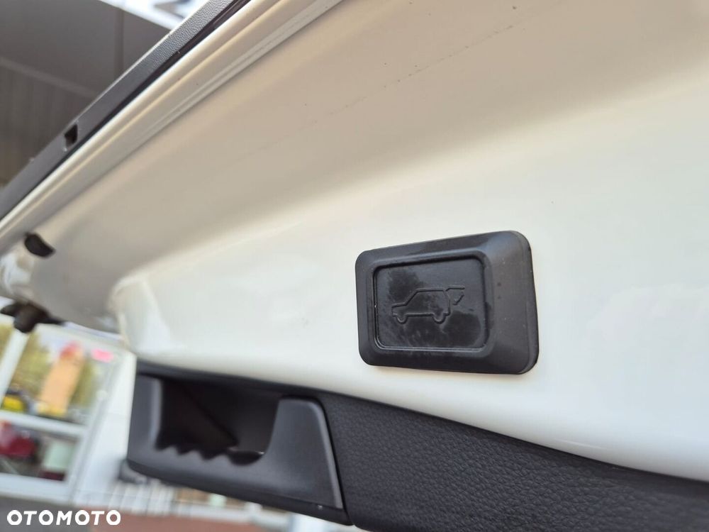 Toyota RAV4 2.5 Hybrid Comfort 4x2 - 23