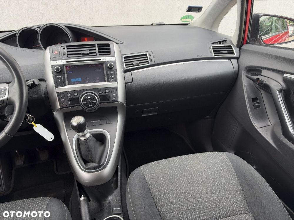 Toyota Verso - 8