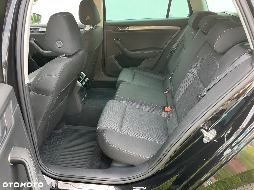 Skoda Superb 2.0 TDI SCR 4x4 Style DSG - 22