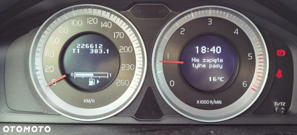 Volvo V70 1.6D DRIVe Momentum - 36
