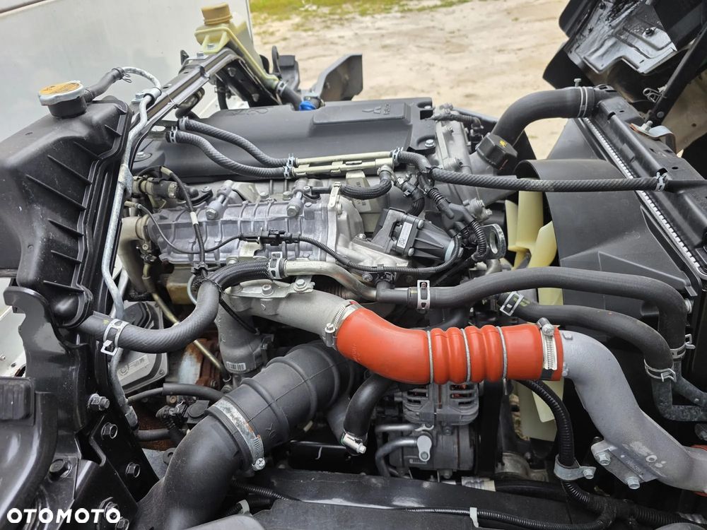 Mitsubishi CANTER FUSO - 4
