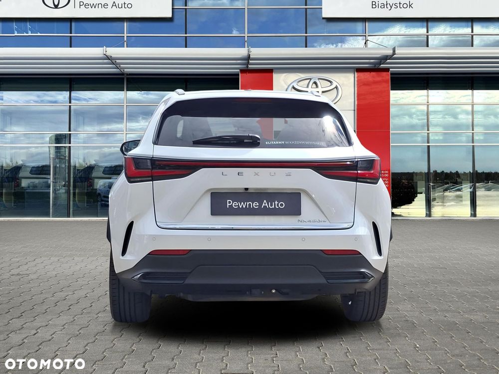 Lexus NX - 4