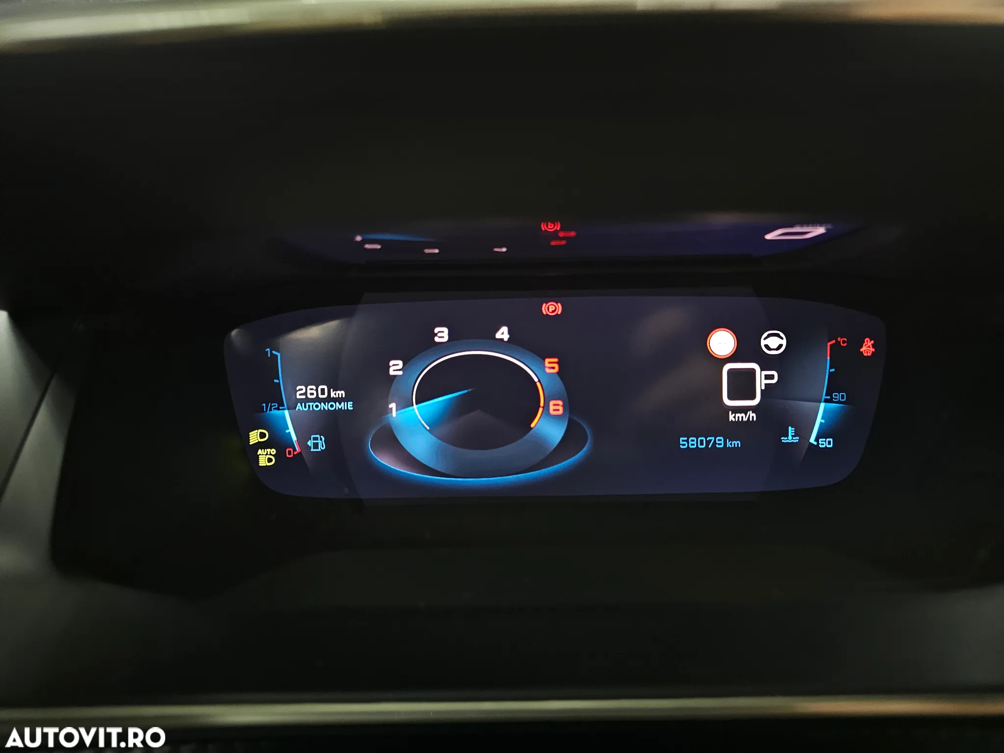 Peugeot 2008 1.5 BlueHDI STT EAT8 GT Line - 26