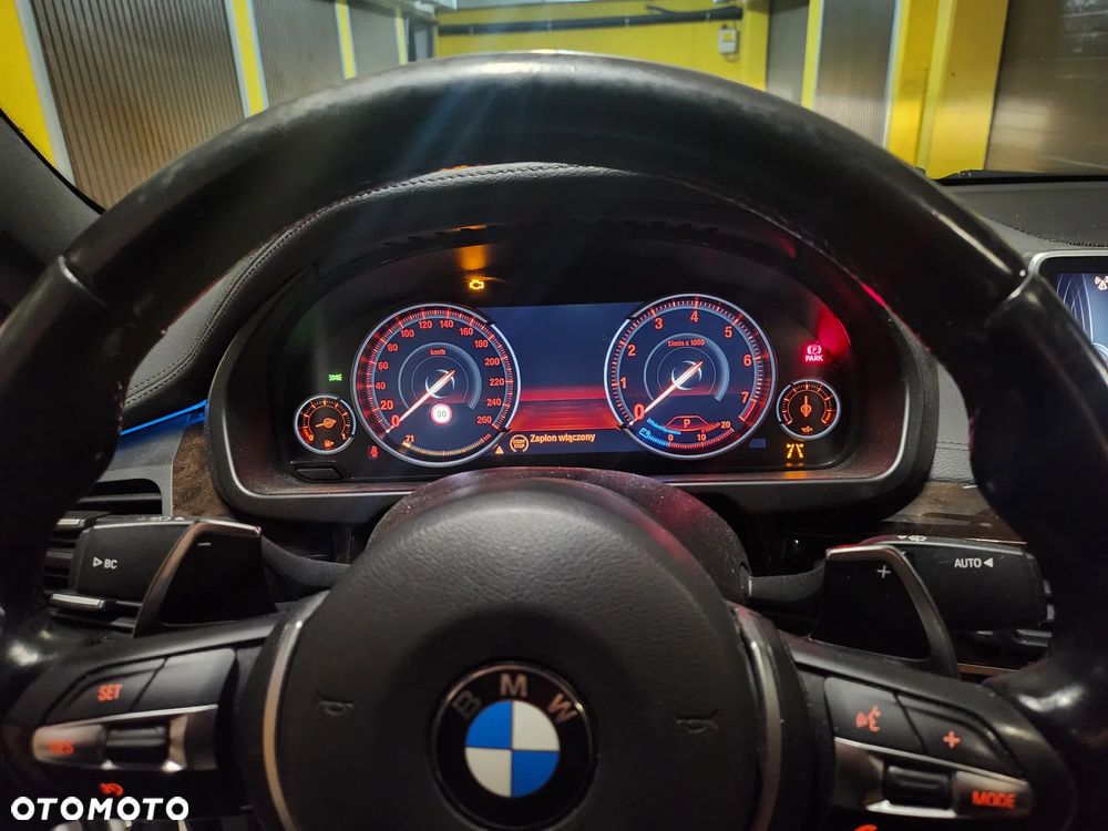BMW X6 xDrive35i - 5