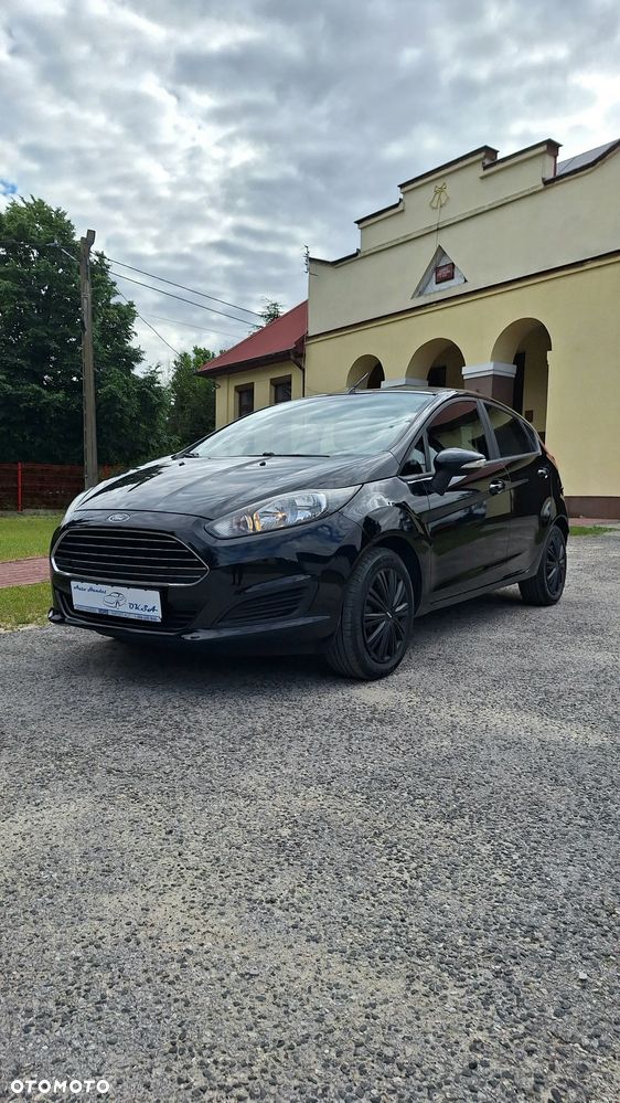 Ford Fiesta 1.0 Champions Edition - 18