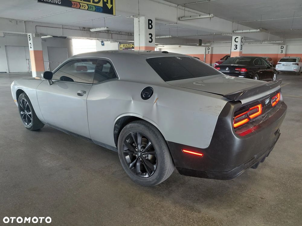 Dodge Challenger 3.6 GT AWD - 13