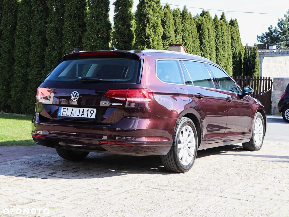 Volkswagen Passat 2.0 TDI SCR DSG Comfortline - 15