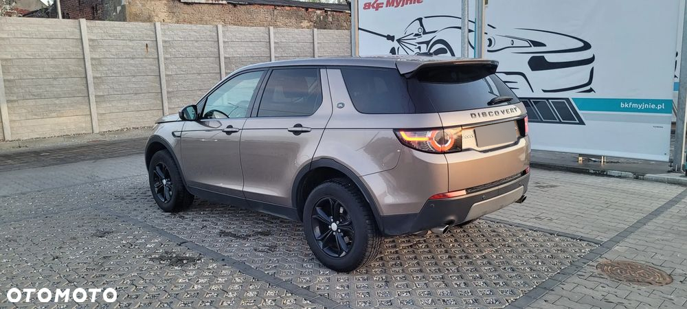 Land Rover Discovery Sport 2.0 TD4 SE - 3