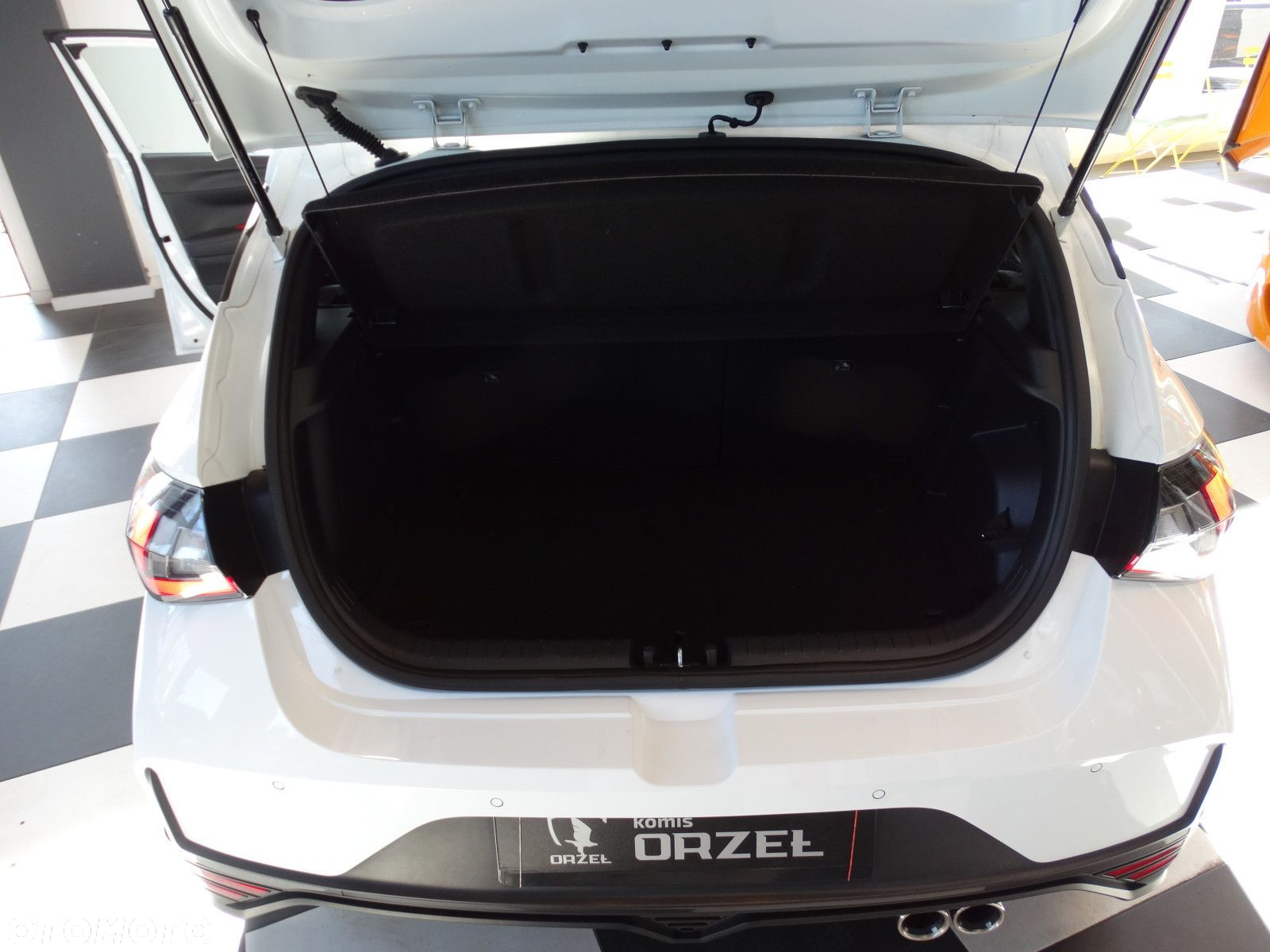 Hyundai i20 - 17