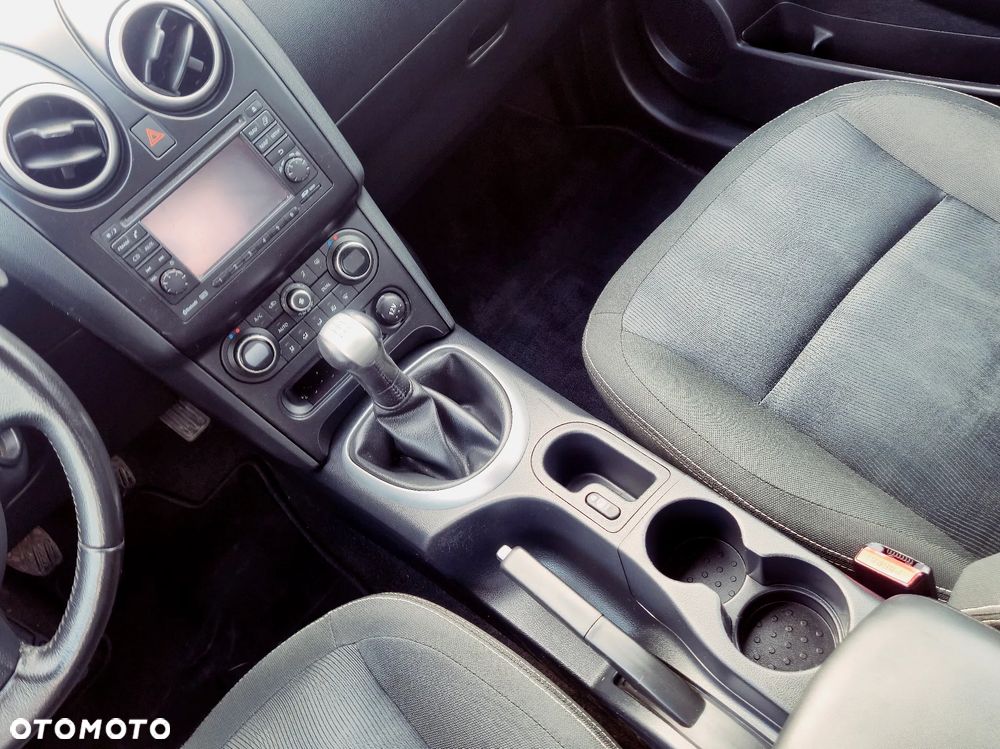 Nissan Qashqai - 27
