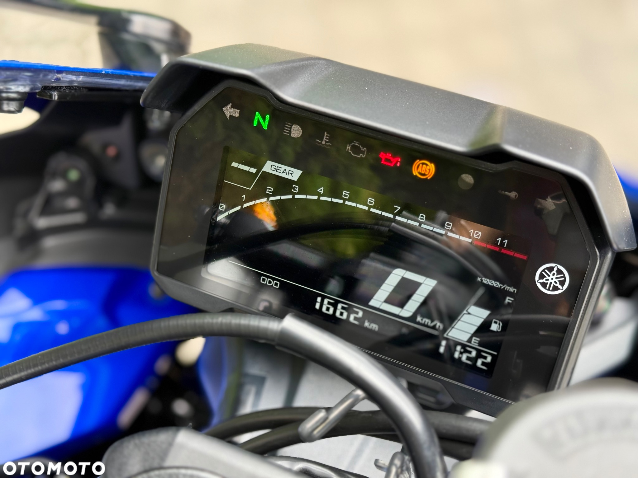 Yamaha R7 - 24
