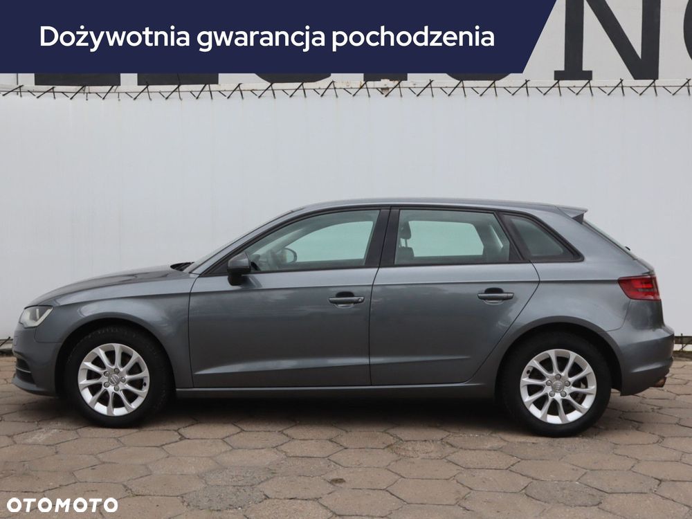 Audi A3 Sportback - 4