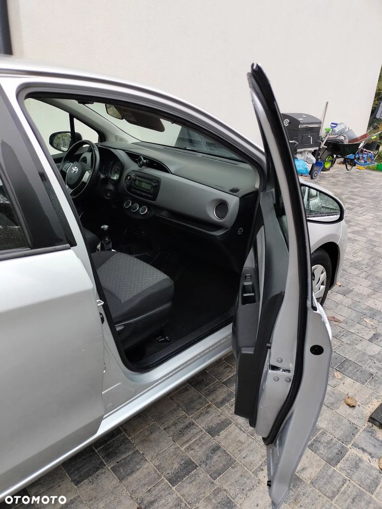 Toyota Yaris 1.0 Life EU6 - 8