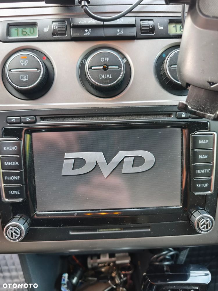 Volkswagen Touran 2.0 TDI DPF DSG Cross - 31