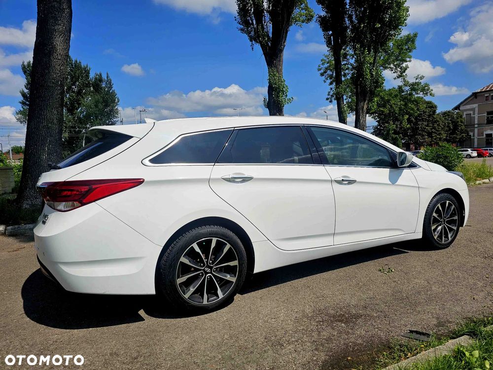 Hyundai i40 Kombi 1.7 CRDi Premium - 13
