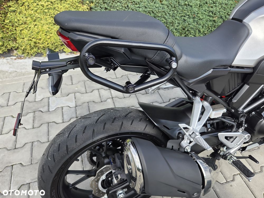 Honda CB - 18