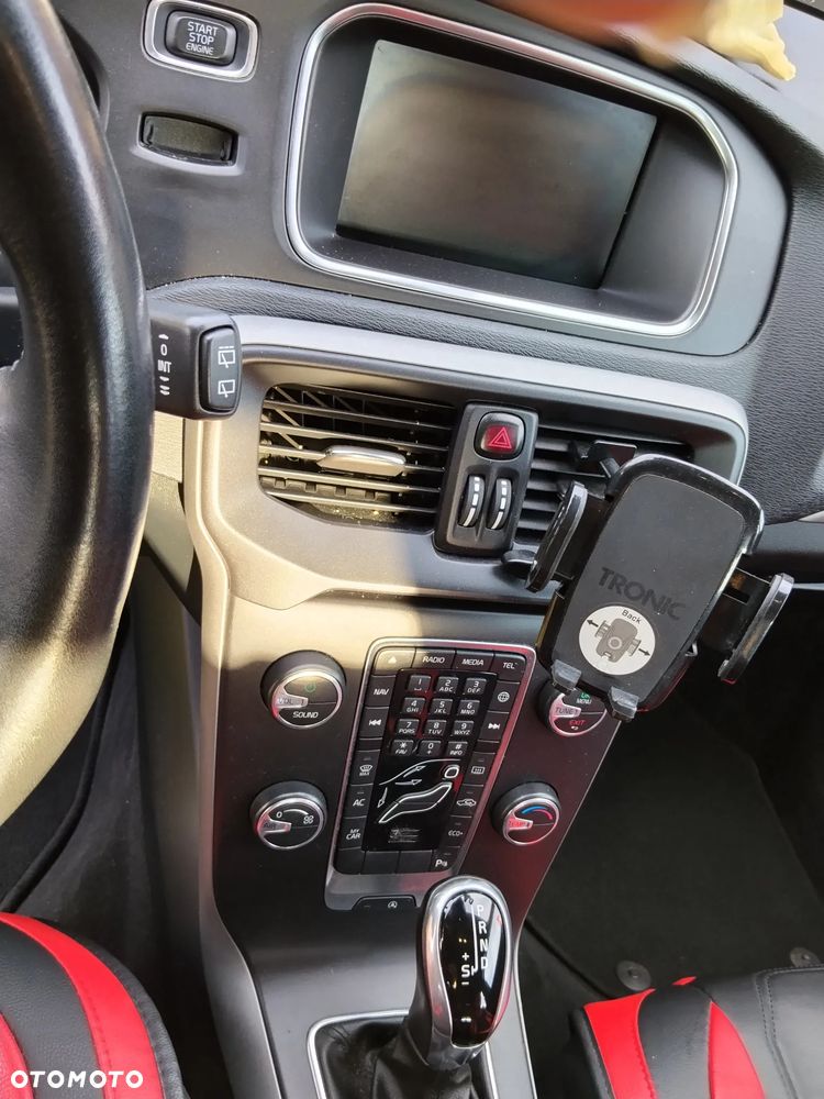 Volvo V40 D2 Drive-E SCR R-Design Momentum - 9