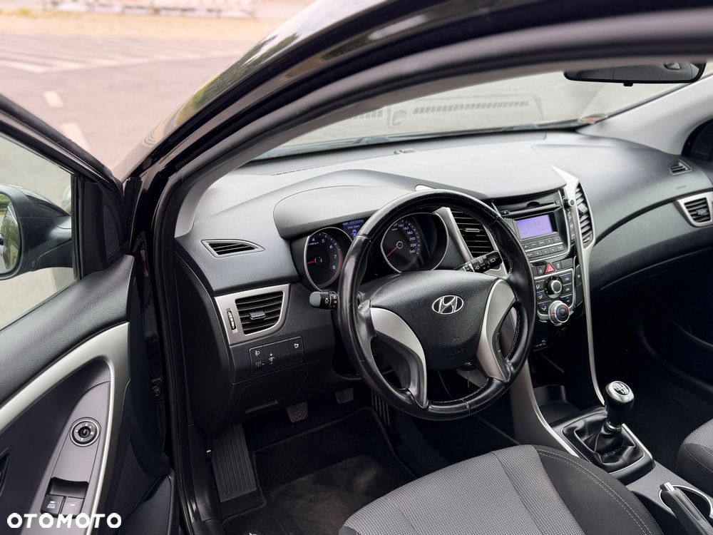 Hyundai i30 1.4 Comfort EU5 - 7