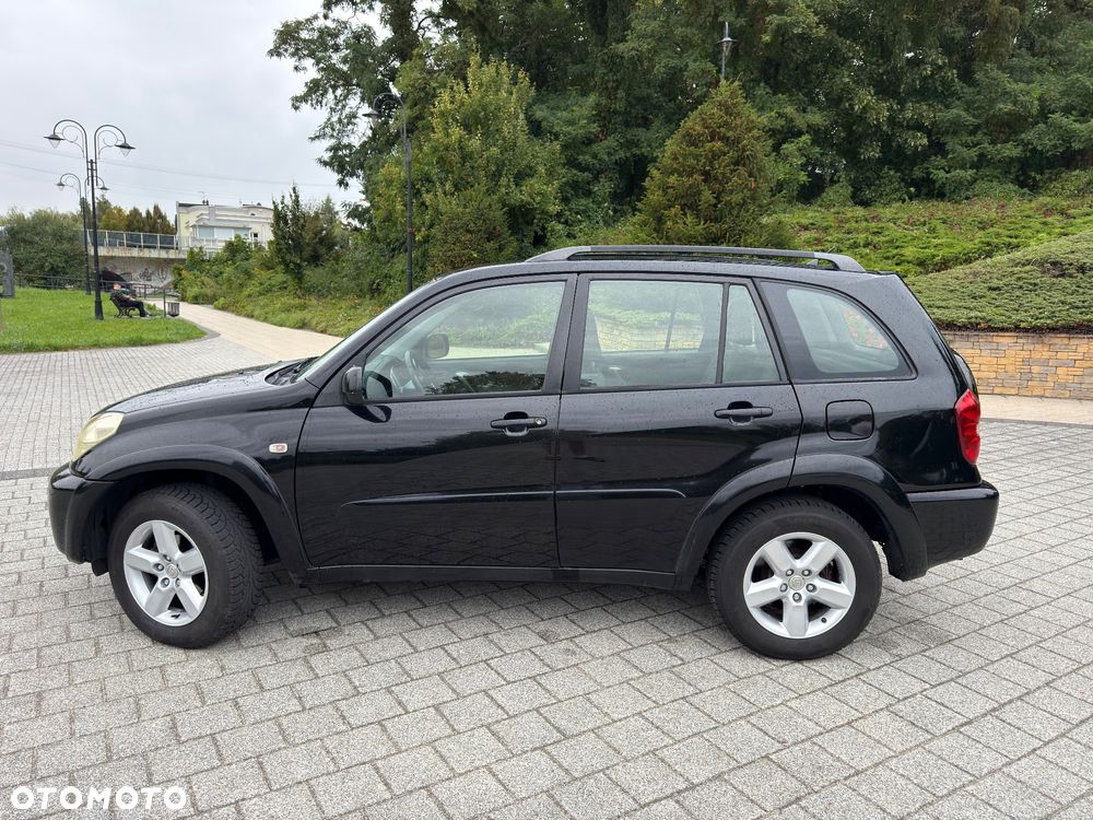 Toyota RAV4 2.0 VVT-i 4x4 - 2
