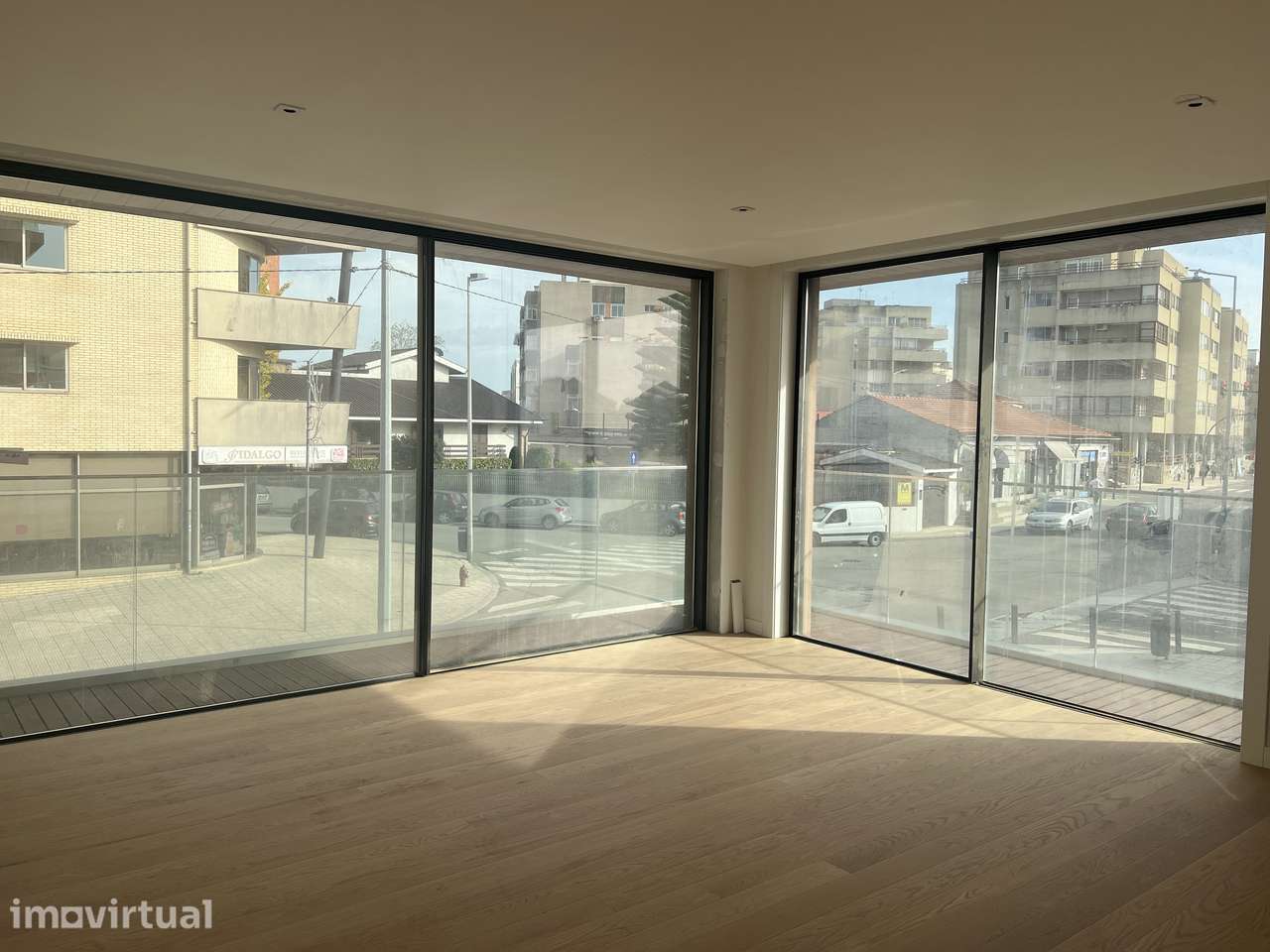 T2 c/Lugar de Garagem e Arrumo - Grande imagem: 4/23