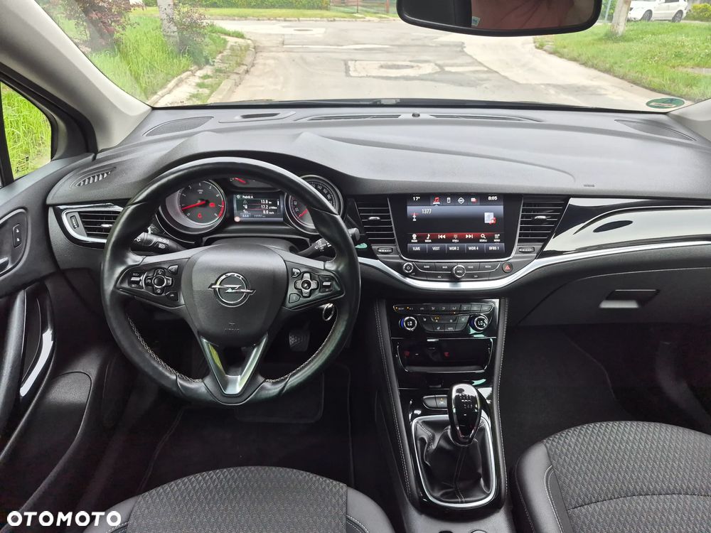 Opel Astra 1.4 Turbo Innovation - 19