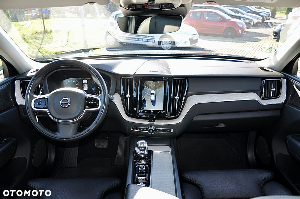 Volvo XC 60 B4 D AWD Geartronic Inscription - 27